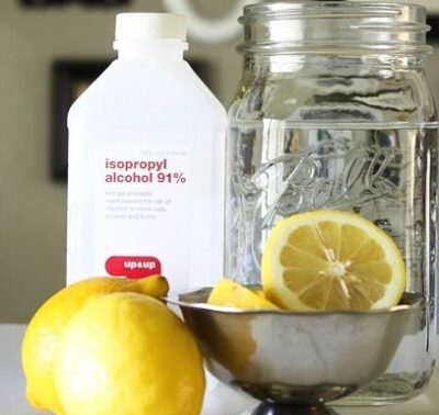 How to Remove Spray Paint from Wood with the Help of Rubbing Alcohol and Lemon Juice